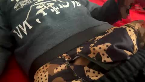 thee304slayer online show from October 2025 10:00:01 PM