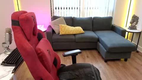 The Stallion online show from September 2025 05:05:02 PM