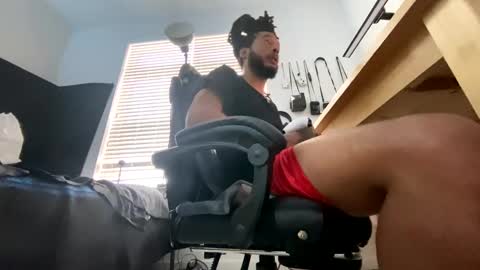 Snapshot of theekingcapo chatting on December 2024 07:33:01 PM king capo thee online show from December 2024 07:33:01 PM