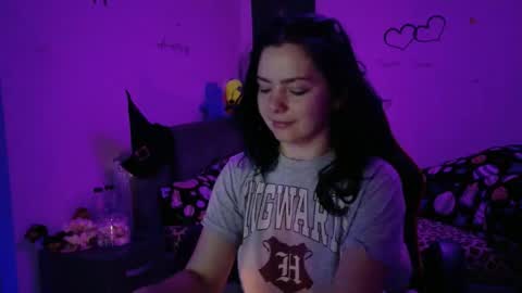 Snapshot of thefarmergirl chatting on November 2025 04:45:02 AM TheFarmergirl online show from November 2025 04:45:02 AM