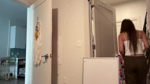 Snapshot of thegabzilla chatting on September 2025 08:46:01 PM thegabzilla online show from September 2025 08:46:01 PM