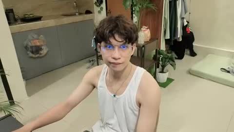 Green online show from December 2025 11:30:02 AM