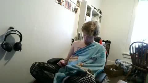 Snapshot of thehotfoxdd chatting on February 2026 05:43:01 PM fuzzyfox online show from February 2026 05:43:01 PM