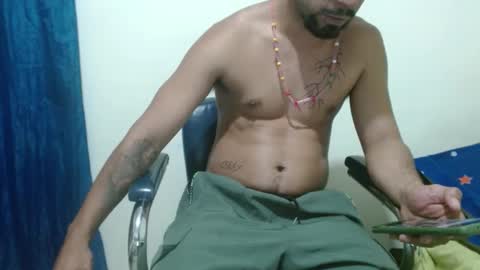 thehousedog online show from November 2025 02:34:01 AM