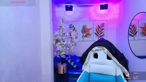 Theia  online show from October 2025 12:38:01 PM