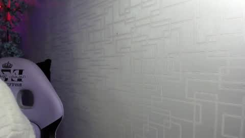 Theia  online show from December 2025 12:45:01 PM