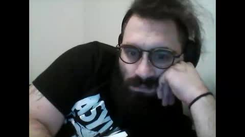 Snapshot of theironbulll chatting on February 2025 04:01:02 AM Iron online show from February 2025 04:01:02 AM