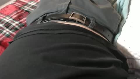 Snapshot of thejerk1974 chatting on October 2025 09:37:01 PM Liam online show from October 2025 09:37:01 PM