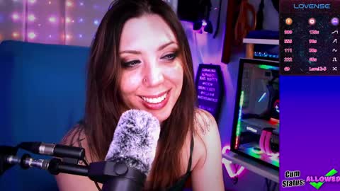 Snapshot of thekittengirlnix chatting on April 2026 07:15:01 PM Nix online show from April 2026 07:15:01 PM
