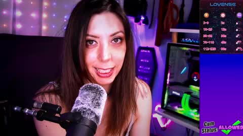 Snapshot of thekittengirlnix chatting on May 2026 07:10:01 PM Nix online show from May 2026 07:10:01 PM
