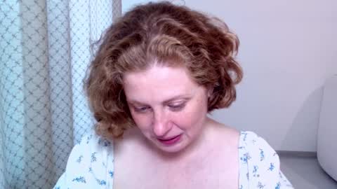 Ella online show from October 2025 08:34:01 AM