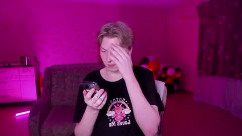 Snapshot of themikesever chatting on January 2025 06:45:01 PM Sever online show from January 2025 06:45:01 PM