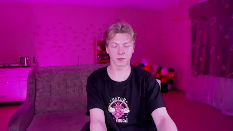 Snapshot of themikesever chatting on January 2025 05:10:01 PM Sever online show from January 2025 05:10:01 PM