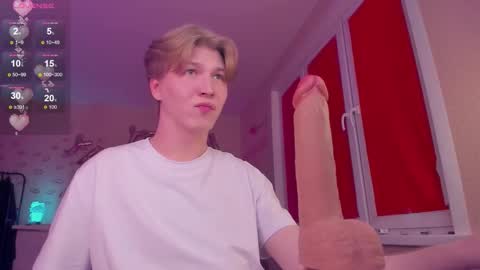 Snapshot of themikesever chatting on September 2025 05:57:02 PM Sever online show from September 2025 05:57:02 PM