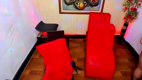 themuscularvenezuelanman online show from March 2026 03:01:01 AM