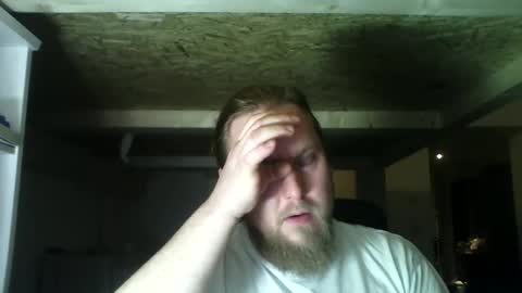 thenewdude1992 online show from February 2025 08:05:02 PM