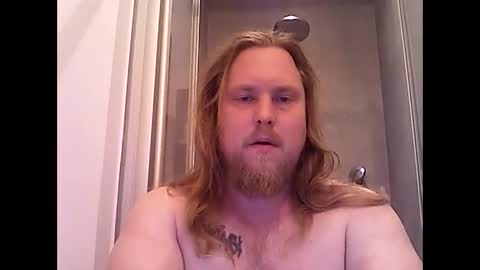 thenewdude1992 online show from October 2025 09:02:01 PM