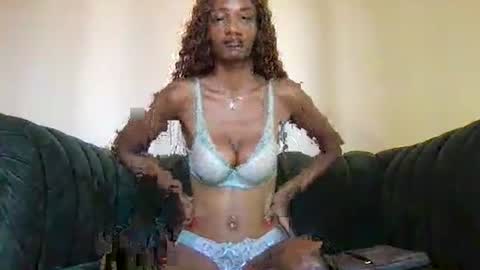 Snapshot of thenymphshow chatting on February 2025 08:06:02 AM thenymphshow online show from February 2025 08:06:02 AM