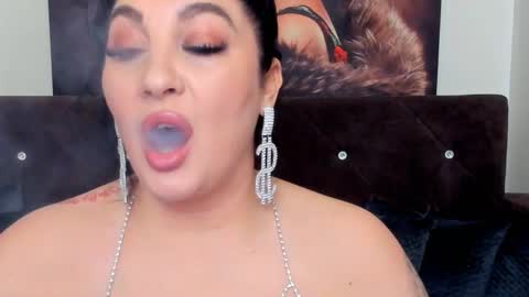Snapshot of theonerosegoddes chatting on January 2025 07:56:02 PM theonerosegoddes online show from January 2025 07:56:02 PM