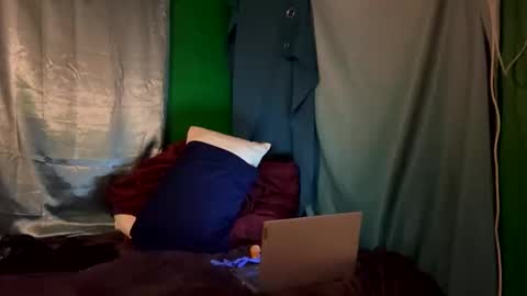 theonlyboi43ver online show from October 2025 05:40:01 AM