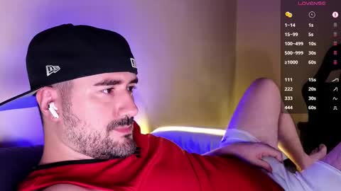 Snapshot of theoravi chatting on February 2026 04:00:02 AM Theo Ravi online show from February 2026 04:00:02 AM