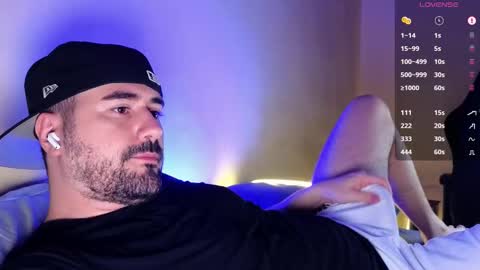 Snapshot of theoravi chatting on February 2026 04:06:02 AM Theo Ravi online show from February 2026 04:06:02 AM