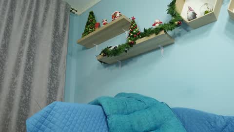 Snapshot of thephenomone chatting on December 2024 03:22:02 PM Chris online show from December 2024 03:22:02 PM