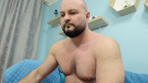 Snapshot of thephenomone chatting on January 2025 01:22:02 PM Chris online show from January 2025 01:22:02 PM