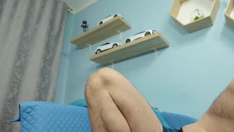 Snapshot of thephenomone chatting on February 2025 05:54:02 AM Chris online show from February 2025 05:54:02 AM