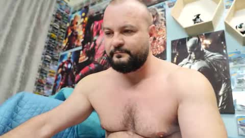 Snapshot of thephenomone chatting on October 2025 04:46:02 AM Chris online show from October 2025 04:46:02 AM