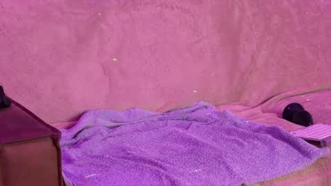 Snapshot of therealhoff86 chatting on May 2026 01:25:01 AM therealhoff86 online show from May 2026 01:25:01 AM