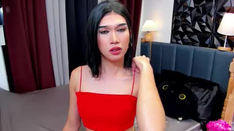 Snapshot of theresayatco chatting on November 2025 03:34:02 PM dan and jc online show from November 2025 03:34:02 PM