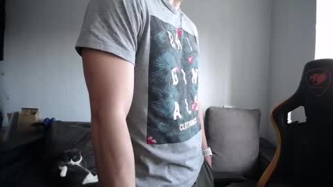 Nick   online show from November 2025 08:57:01 AM