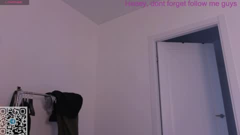 Snapshot of thestaronsky chatting on May 2026 10:00:01 AM Lucia online show from May 2026 10:00:01 AM