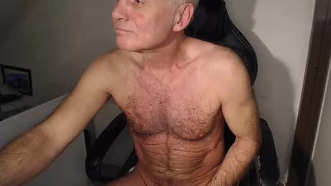 NudeDJ online show from December 2025 06:20:02 AM