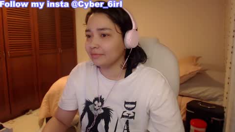Snapshot of thetalkingbutt chatting on April 2026 11:02:02 AM Mai online show from April 2026 11:02:02 AM