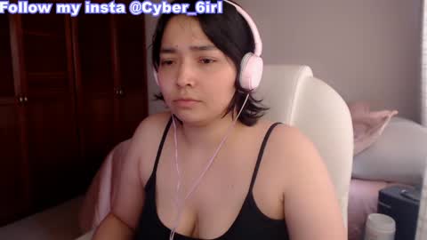 Snapshot of thetalkingbutt chatting on April 2026 08:28:02 PM Mai online show from April 2026 08:28:02 PM