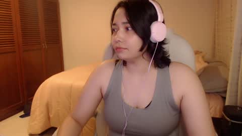 Snapshot of thetalkingbutt chatting on May 2026 08:19:02 AM Mai online show from May 2026 08:19:02 AM