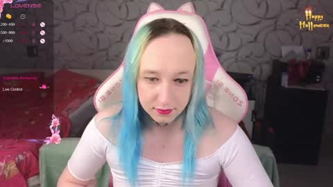 Snapshot of thetrixy chatting on November 2025 11:43:02 AM The Great And Powerful Trixie online show from November 2025 11:43:02 AM