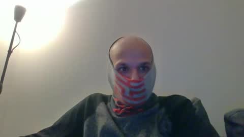 Scarf guy online show from February 2025 06:43:01 PM