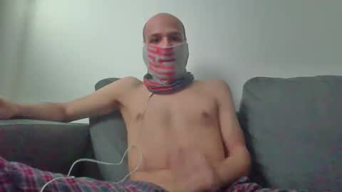 Scarf guy online show from April 2026 06:41:02 AM