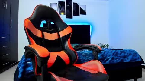 Snapshot of thiago_cp01 chatting on February 2025 06:13:02 AM Thiago online show from February 2025 06:13:02 AM