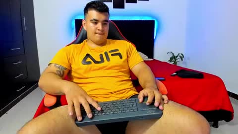 Snapshot of thiago_cp01 chatting on February 2025 07:59:02 AM Thiago online show from February 2025 07:59:02 AM