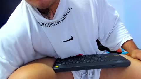 Snapshot of thiago_cp01 chatting on October 2025 06:36:02 AM Thiago online show from October 2025 06:36:02 AM