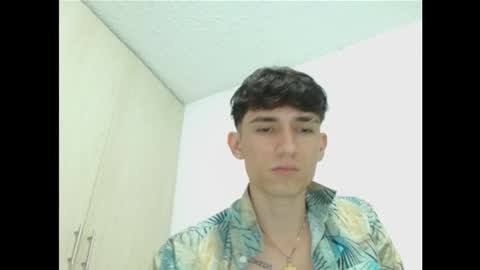 thiago_deseo69 online show from September 2025 11:17:01 PM