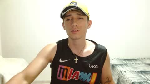 Snapshot of thiago_deseo69 chatting on June 2026 01:47:02 AM thiago_deseo69 online show from June 2026 01:47:02 AM