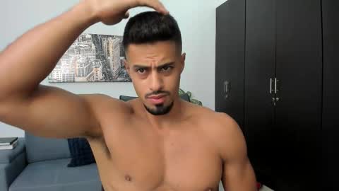 thiago_driussi online show from January 2026 10:19:02 AM