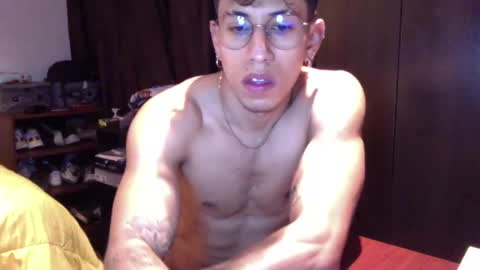 thiago_happy online show from February 2025 03:23:01 AM