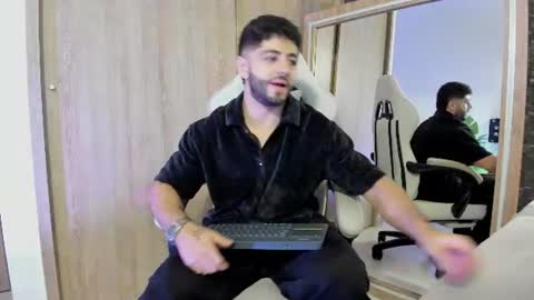 THIAGO online show from July 2026 01:18:01 AM