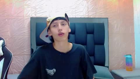 thiago_twink38 online show from December 2025 05:13:01 AM